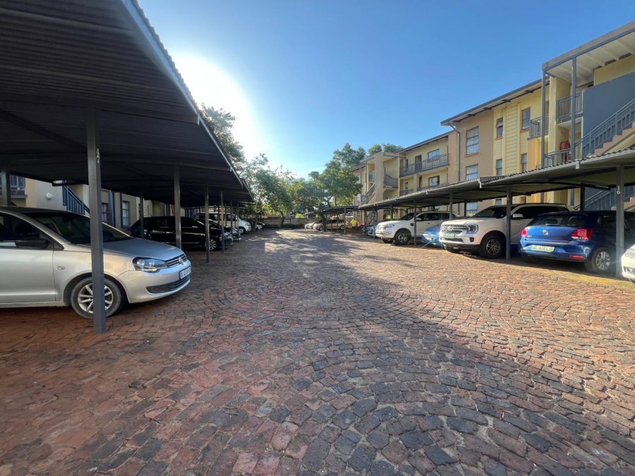 1 Bedroom Property for Sale in Geelhoutpark North West